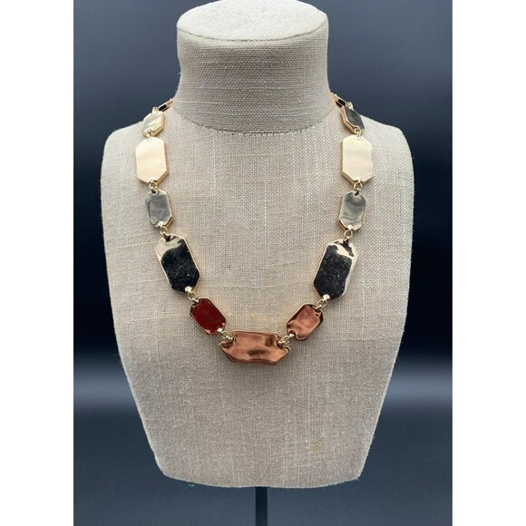 Ann Taylor Vintage Gold-Tone Necklace With Geometric Links & Lobster Clasp - Picture 6 of 6